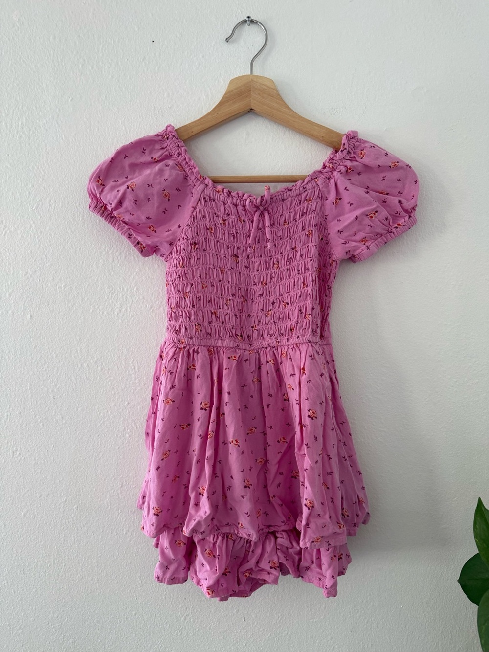 Old Navy Pink Floral Smocked Puff Sleeve Romper